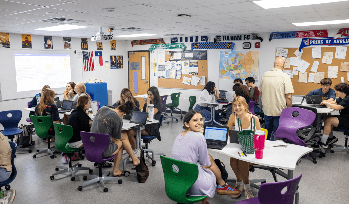 A full Alamo Heights classroom of students during a lesson